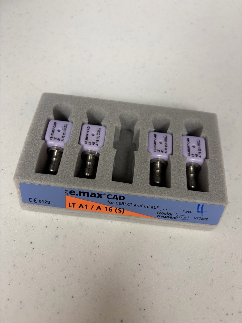 IPS e.max® CAD LT (Low Translucency) Abutment Blocks – Size A16, 4/Pkg - Ivoclar